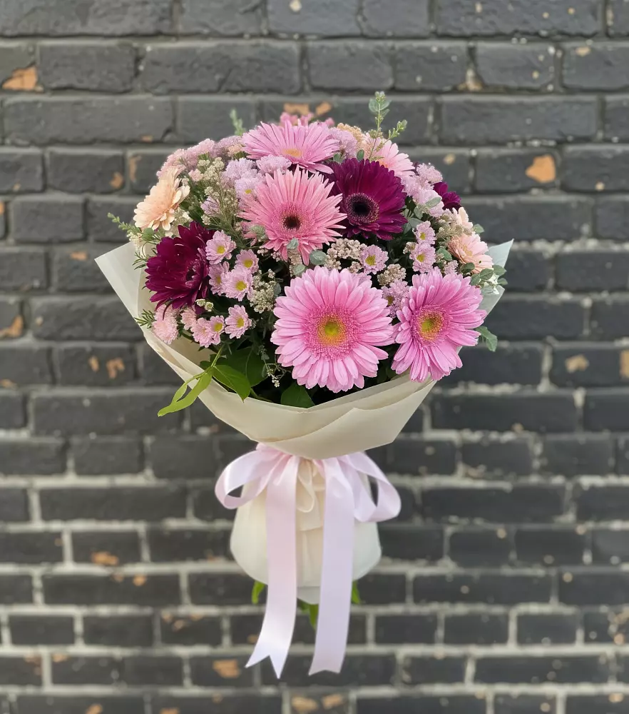 Букет цветов из: Герберы и Хризантемы в Санчурске