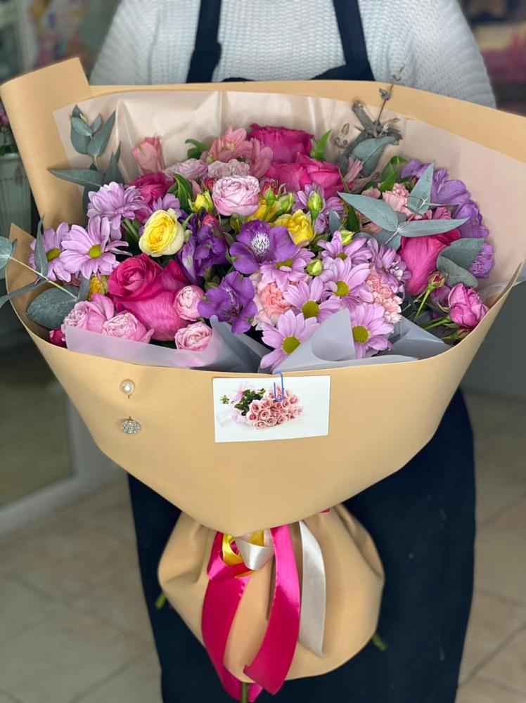 Букет цветов из: Хризантемы, Гвоздики и Альстромерии в Санчурске