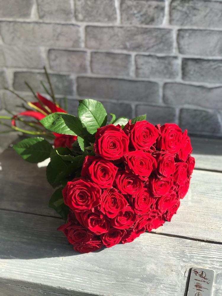 Букет Красные розы Фридом в Санчурске
