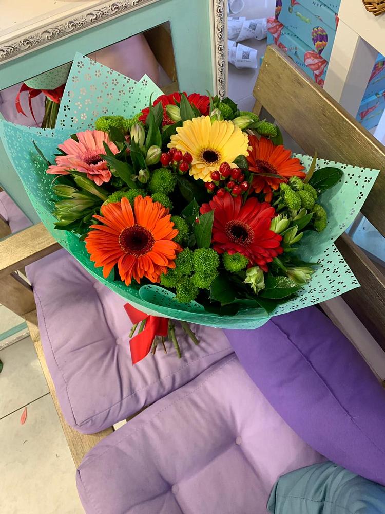 Букет цветов из: Герберы, Хризантемы и Альстромерии в Санчурске