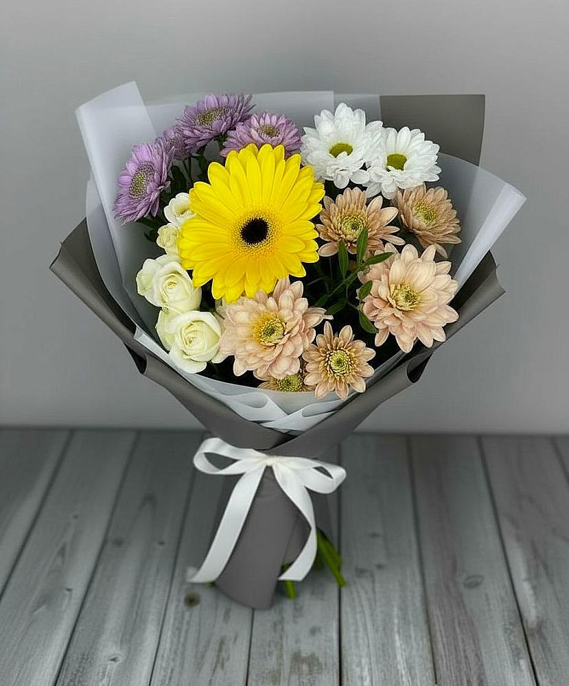 Букет цветов из: Розы, Герберы и Хризантемы в Санчурске