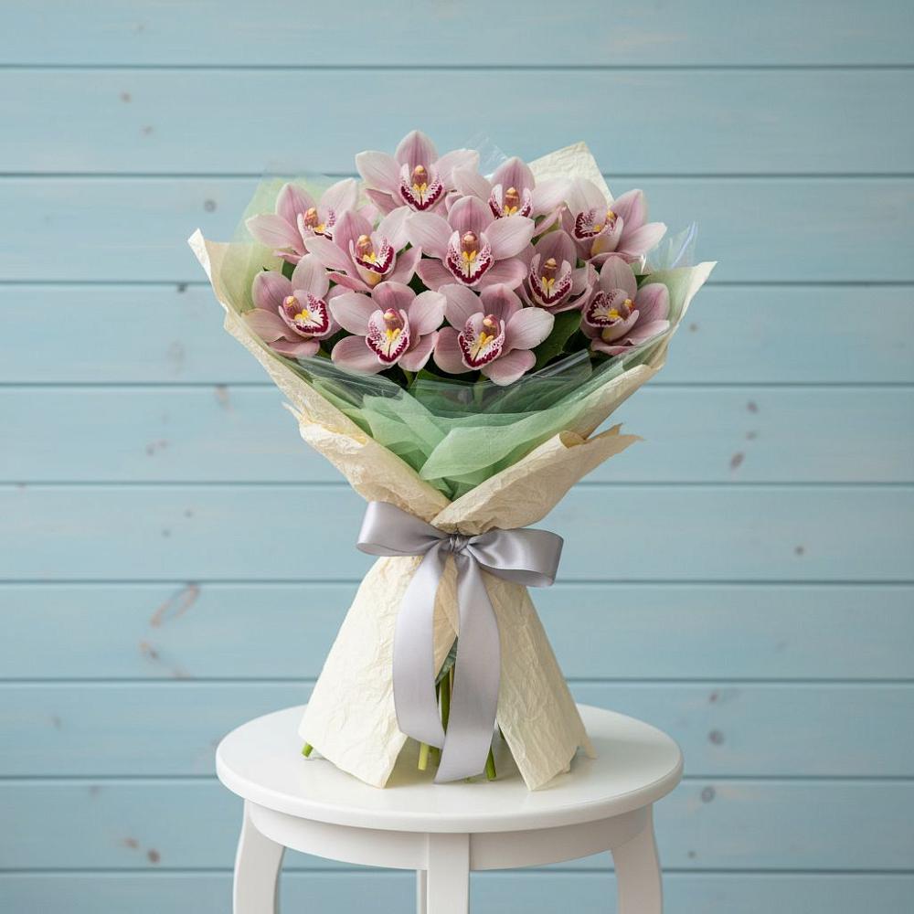 Букет цветов из: Орхидеи и Розы в Санчурске