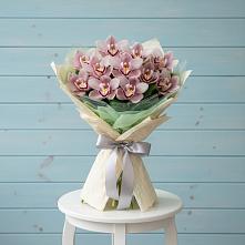 Букет цветов из:  Орхидеи и Розы #REPLACE_PRED# Санчурске