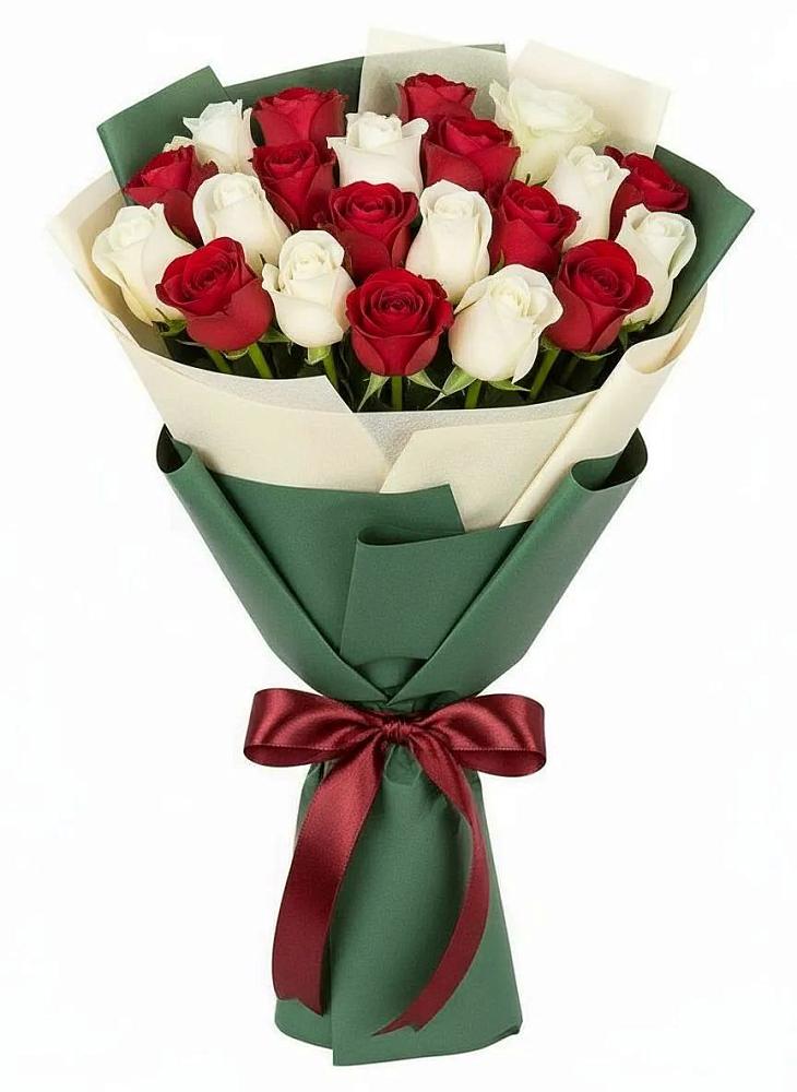 Букет Микс из красных и белых роз в Санчурске
