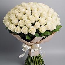 Букет 101 беля роза Белоснежка в Санчурске