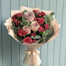Букет цветов из:  Гвоздики и Розы #REPLACE_PRED# Санчурске