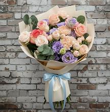 Букет цветов из:  Розы, Лизиантусы и Гвоздики в Санчурске