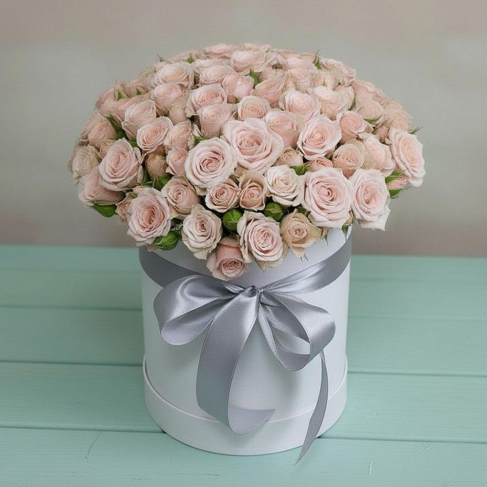 Цветочная композиция из Розы в шляпной коробке в Санчурске